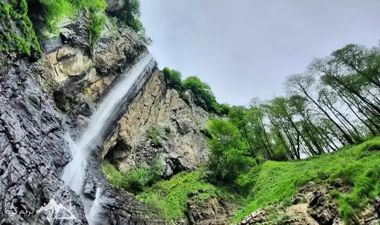 آبشار لاتون کجاست