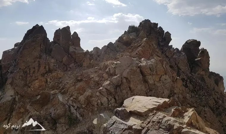 دوبرار صخره های سرخپوستی