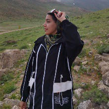 زهرا احمدپور
