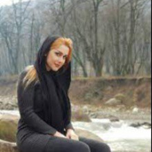 مونا محمودی