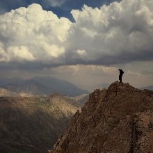 همایون گنجی