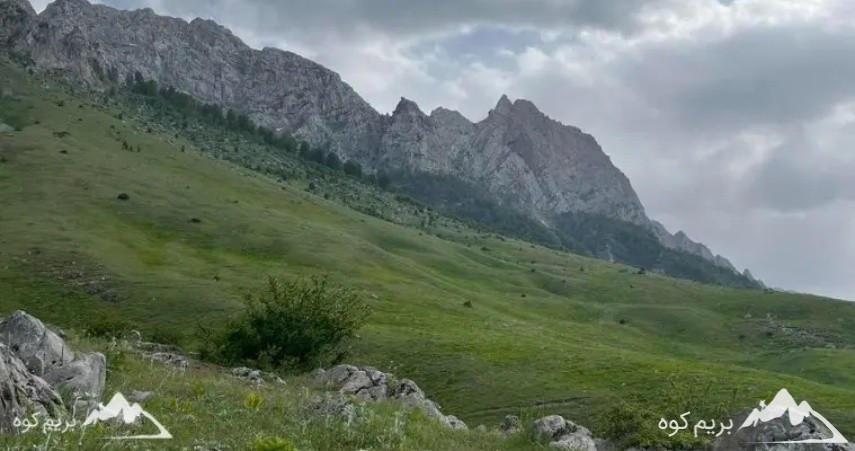 قله خرونرو کجاست؟راهنمای صعود به قله خرو نرو