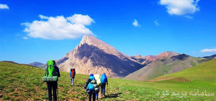 صعود یک روزه قله آزادکوه