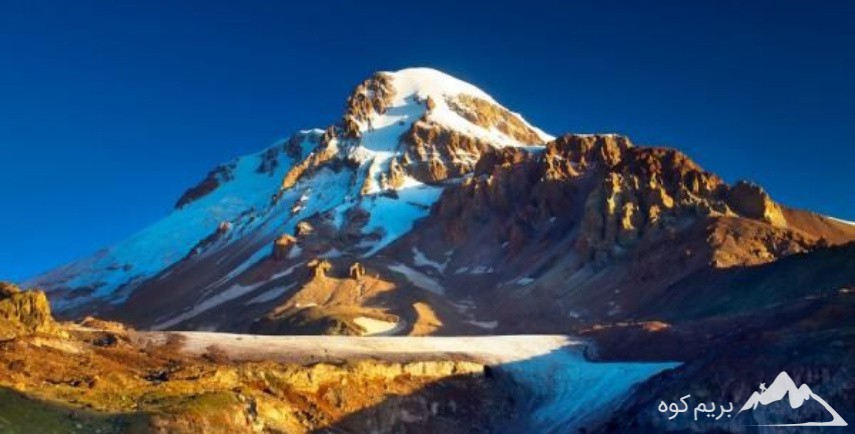 قله کازبک گرجستان 5047 متر