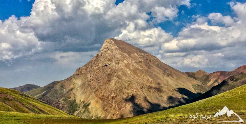 صعود به قله آزادکوه (شاهزاده کج گردن)