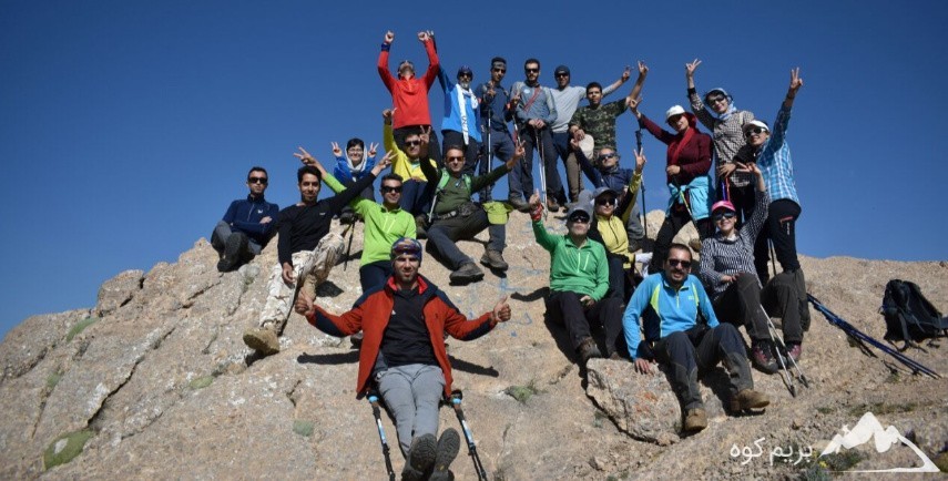 صعود به قله خرونرو