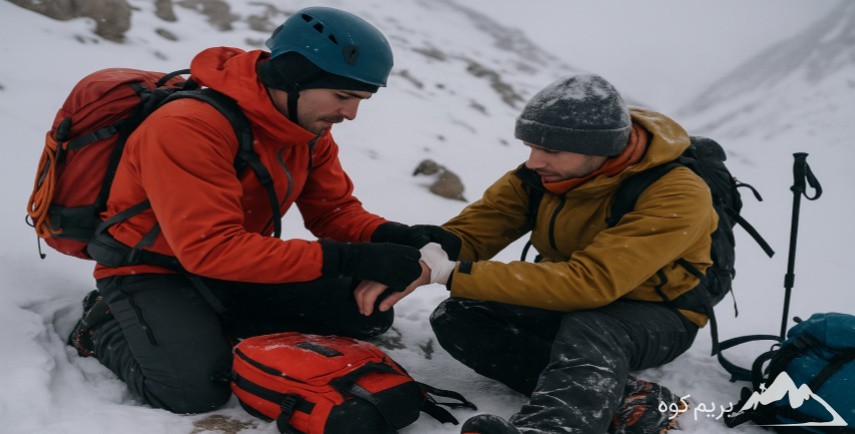 فیلم دوره فوریت های پزشکی و کمک های اولیه در کوهستان