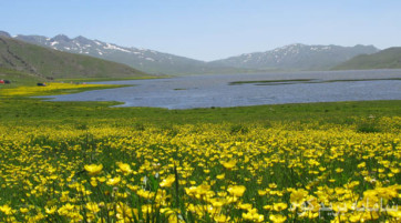 ترکینگ از دریاچه نئور به سوباتان و در ادامه به روستای لیسار