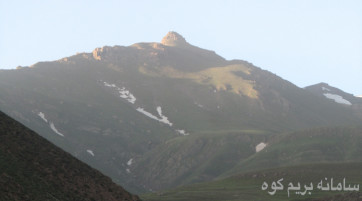 برنامه یک روزه به قله تاج کوه نمارستاق