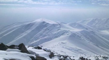 صعود به قله چین کلاغ